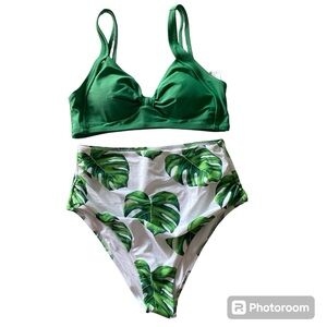 Cupshe Women’s Two Piece High Waisted Floral Swimsuit - L